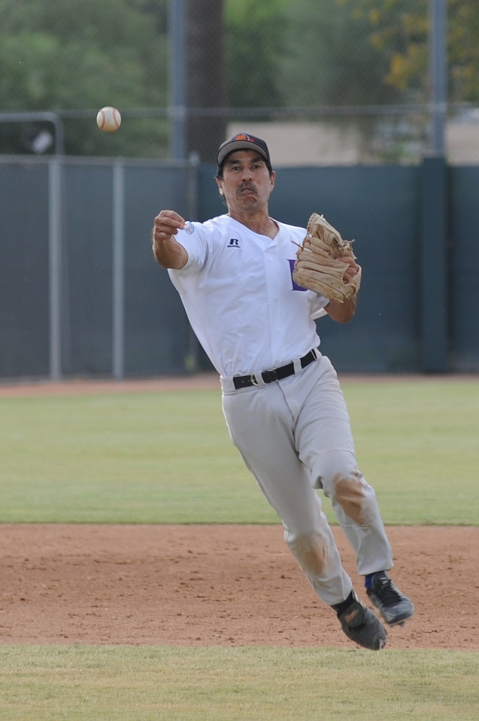 Dragons_2017-11-03 (190).jpg - (c)2010 DeVetter